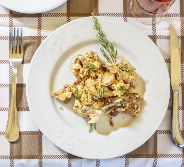 Agnello cacio e uova