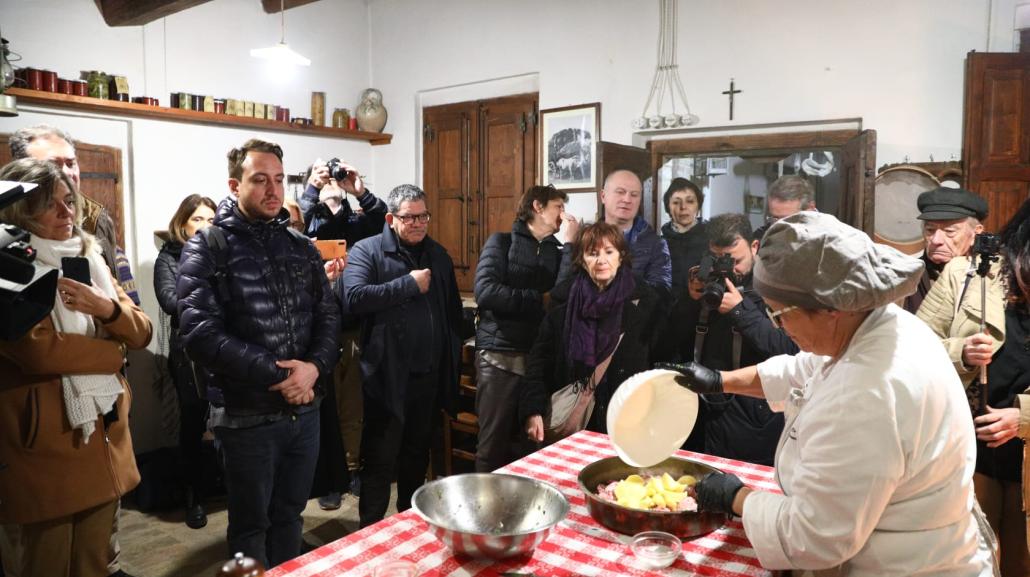 A scuola di coniglio sotto il coppo